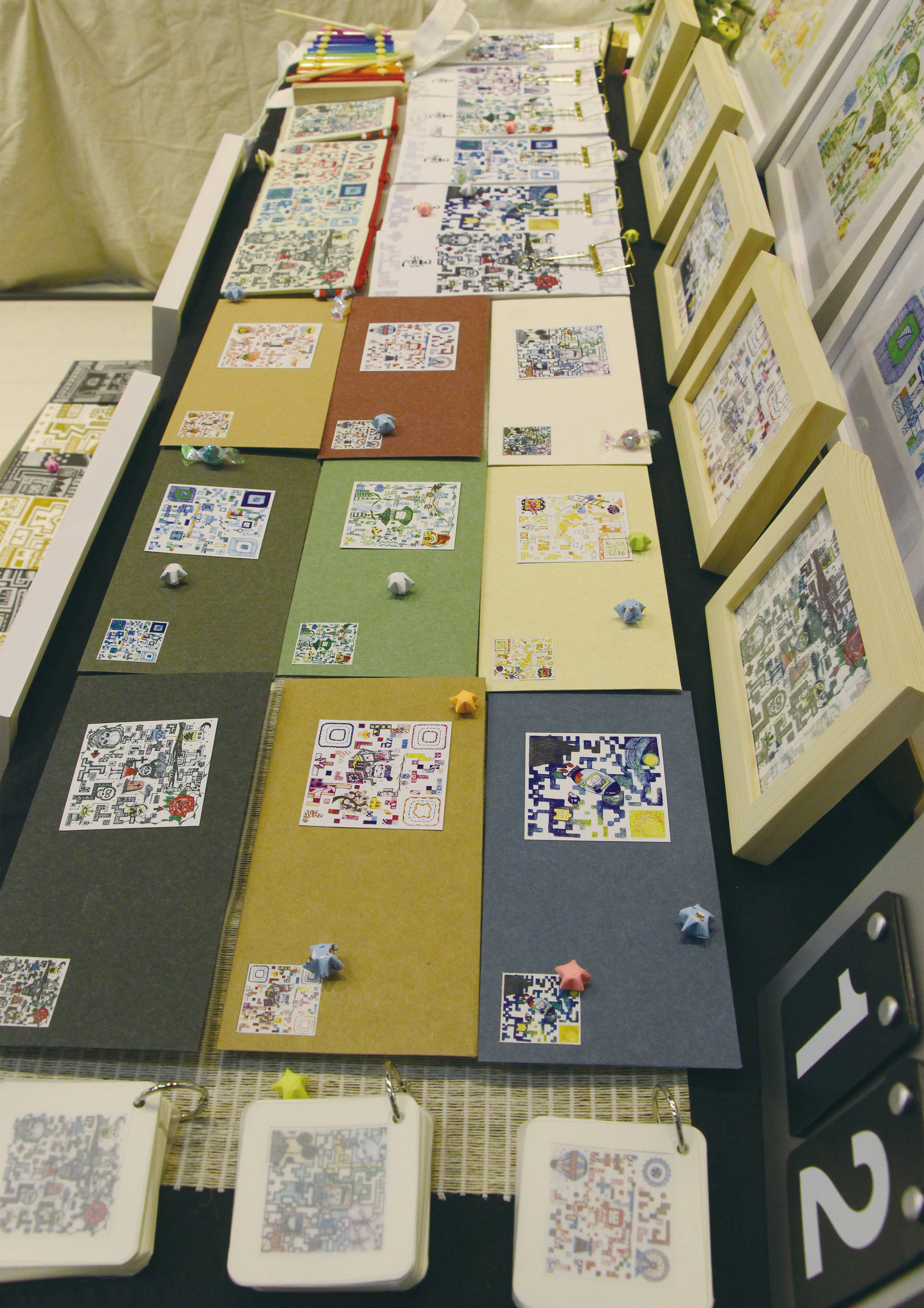 毕设 唯物知足 原创手绘插画设计布展效果图