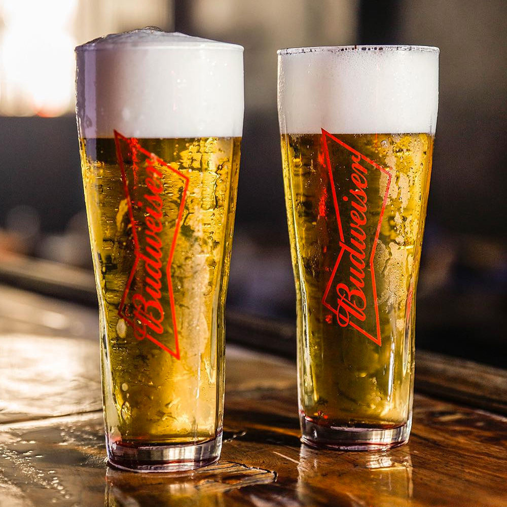 百威啤酒品牌更新视觉识别