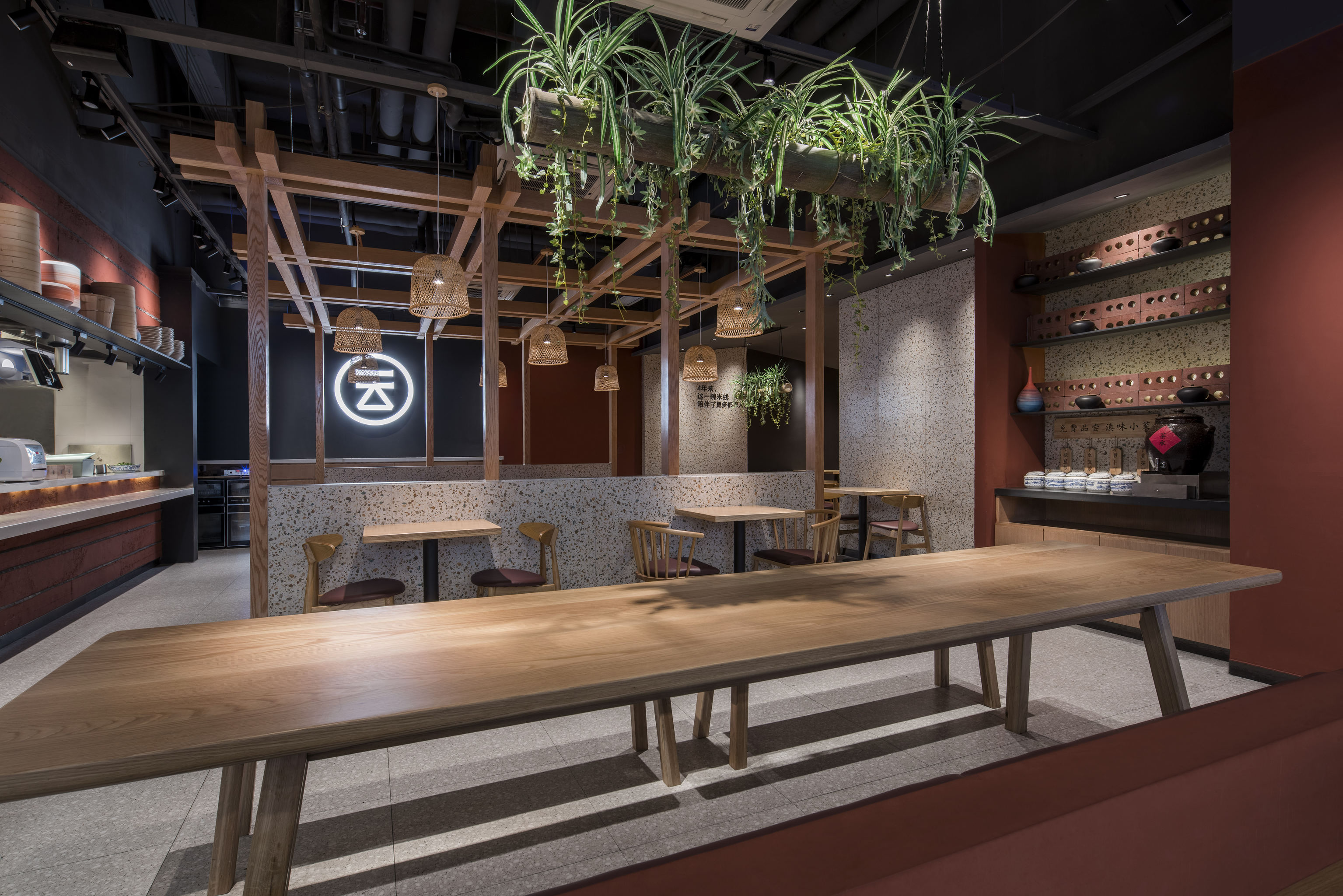 餐厅设计·陪伴了1200万城市人的米线店